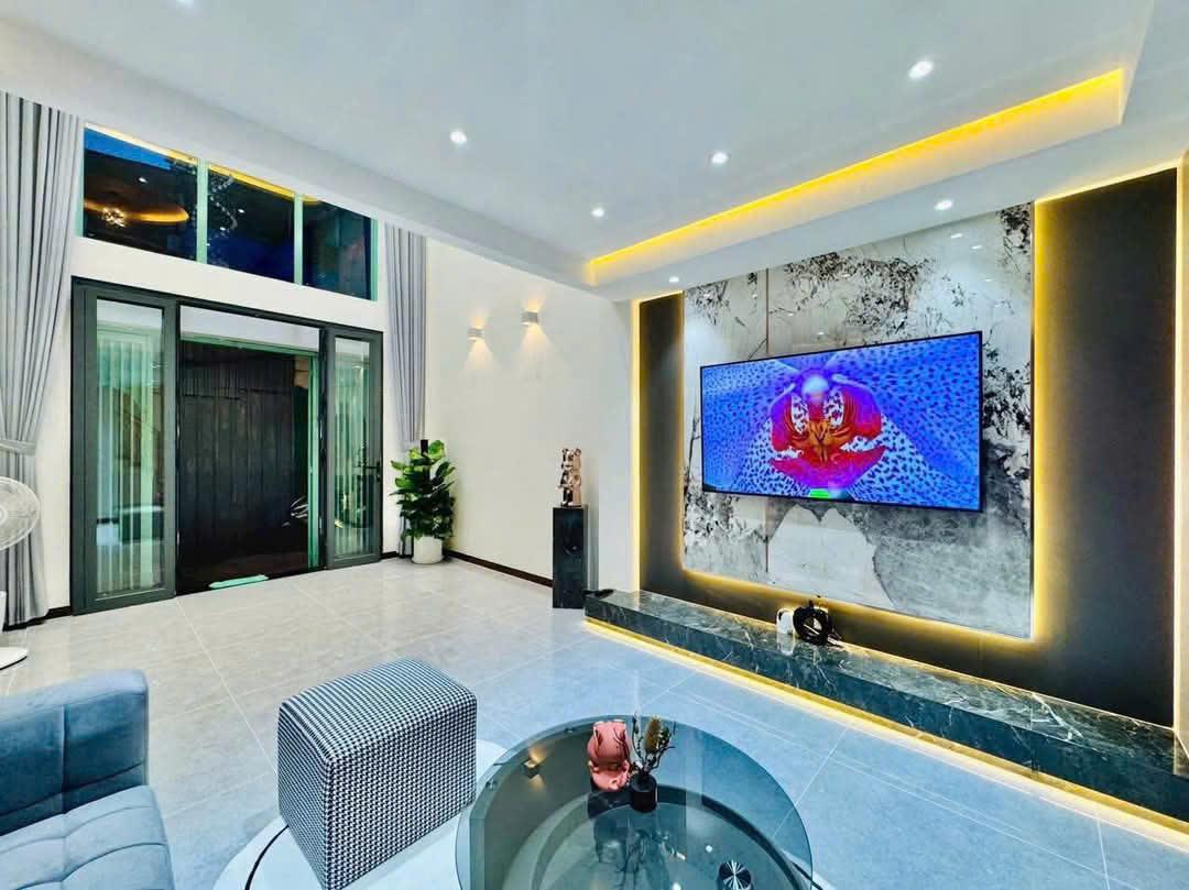 --Bán nhà HXH Phổ Quang, phường 2, quận Tân Bình (5,3*10) 3 tầng, 8 tỷ - Ảnh chính