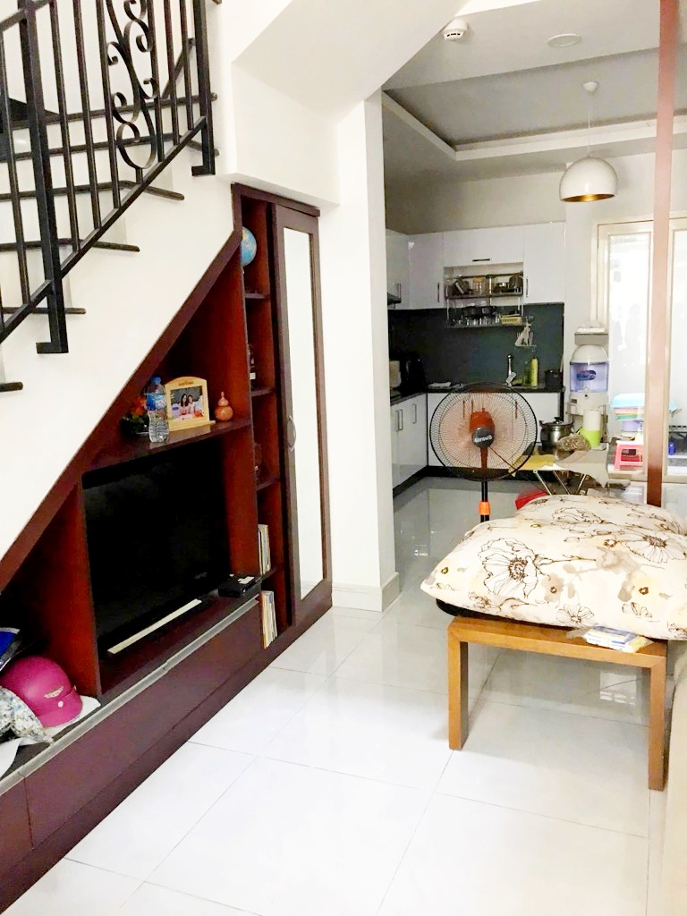 Mặt tiền hẻm chợ Rạch Ông 4.3x15 chỉ 7 tỷ 8 - Ảnh 1
