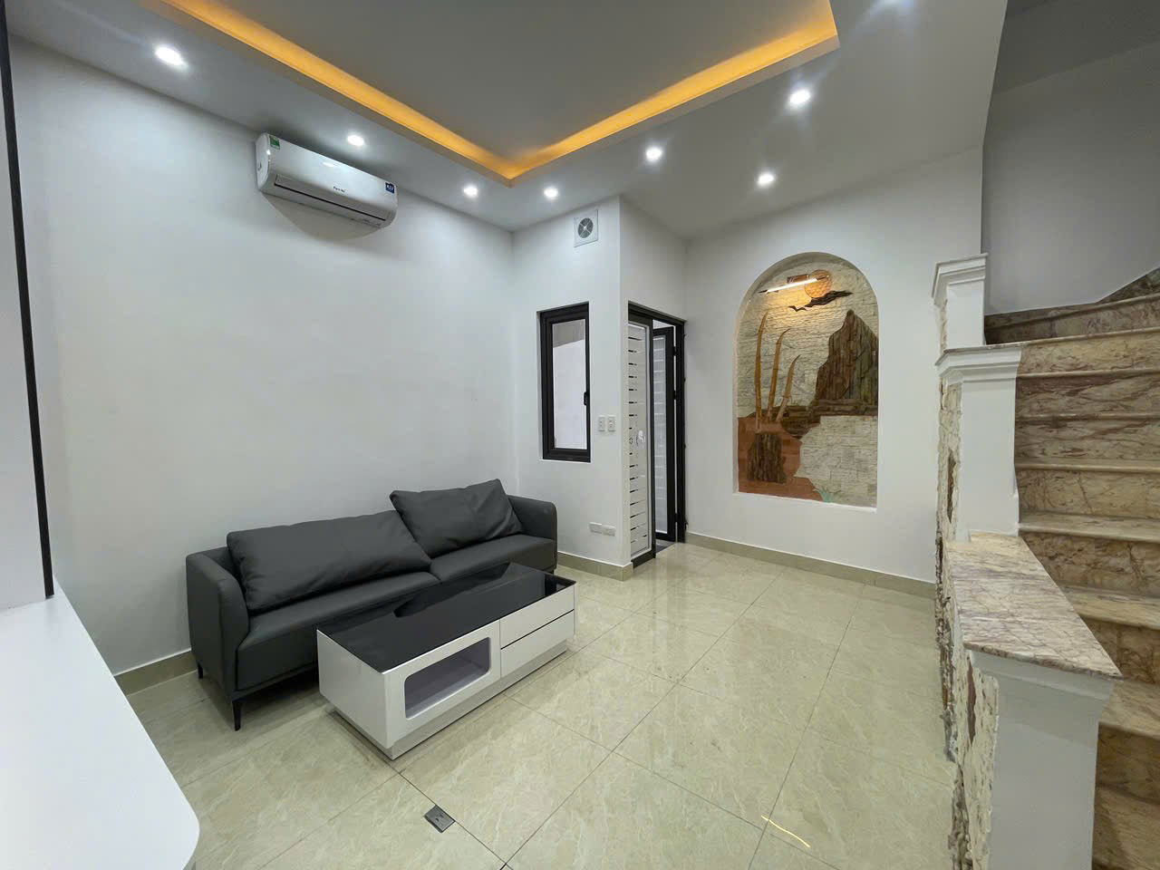 Bán nhà 4PN, 3 tầng, 5m mặt tiền, ở Khương Trung, Thanh Xuân, Hà Nội. Giá 8 tỷ. - Ảnh 4