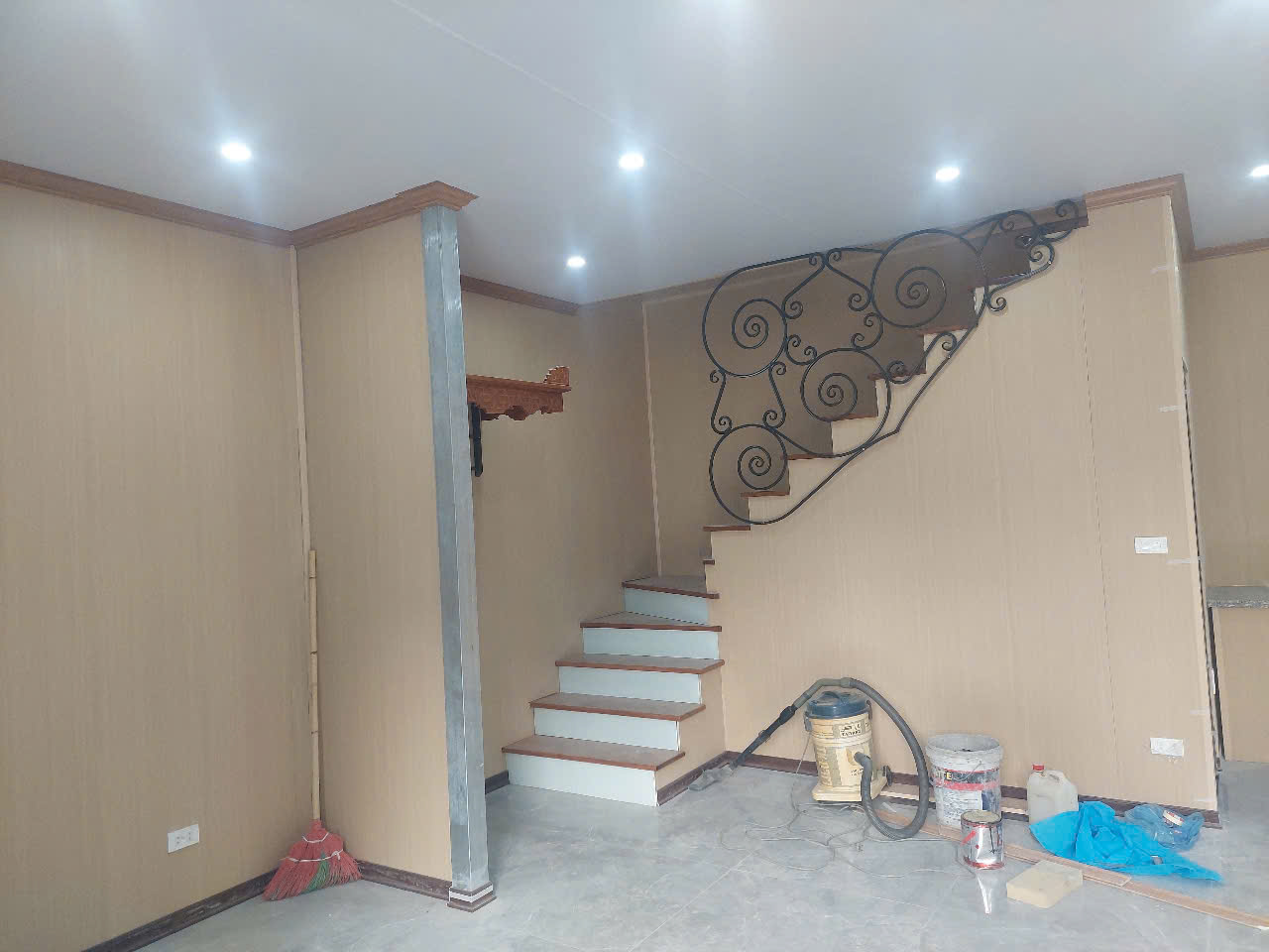 Cho thuê nhà 2 tầng mới xây,DTSD 140m2,thiết kế hiện đại khu Ngọc Thụy, Long Biên,HN - Ảnh 4