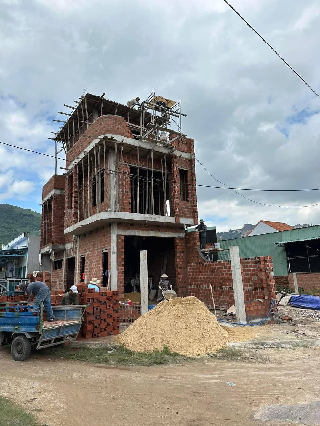 MỞ BÁN CĂN GÓC 2 MÊ ĐANG HOÀN THIỆN – BIỆT THỰ MINI SIÊU ĐẸP - Ảnh 2