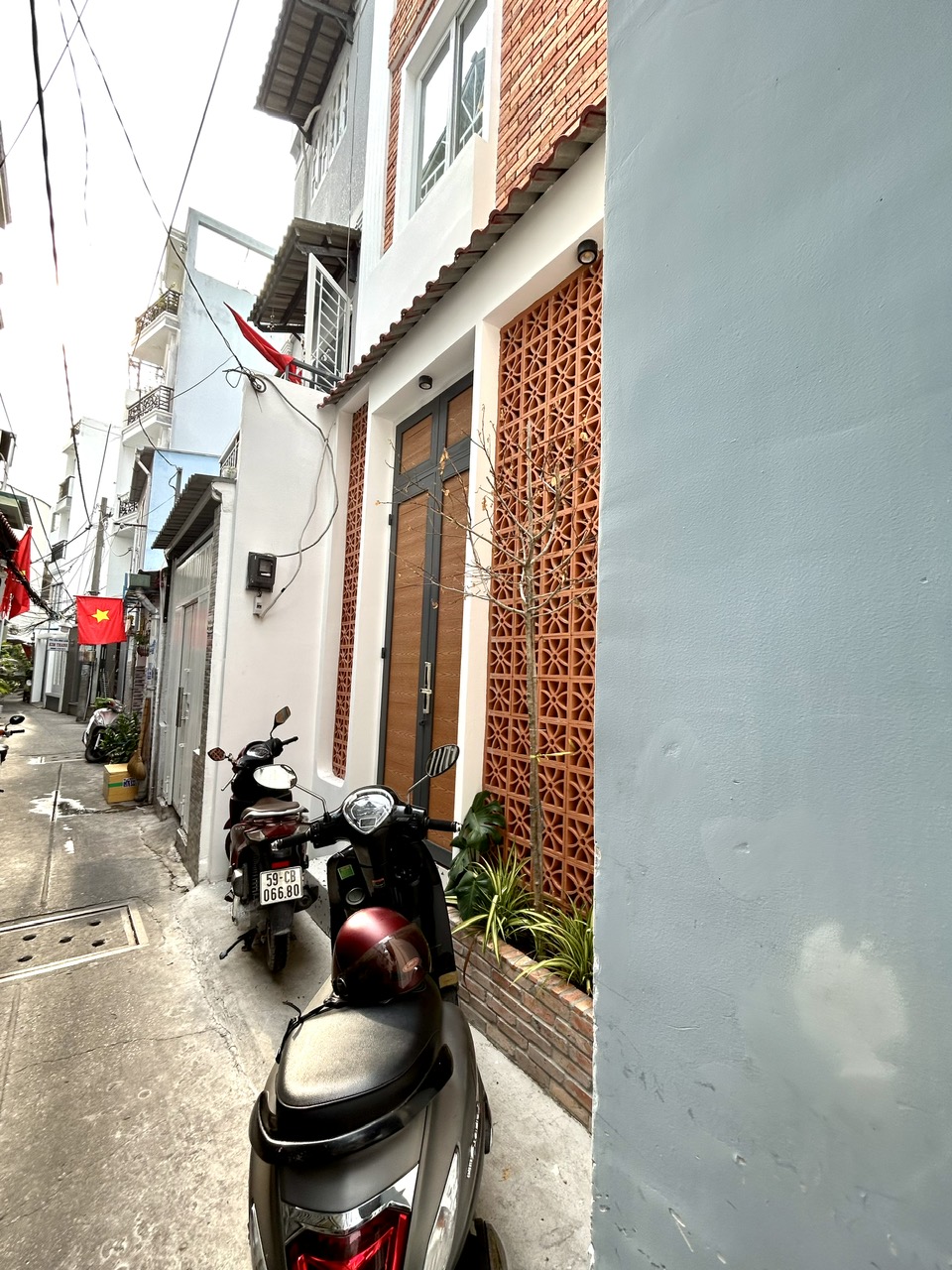 NHÀ BÁN ĐƯỜNG KHÁNH HỘI- THIẾT KẾ CÓ 5 PHÒNG - RẤT THÍCH HỢP GĐ NHỎ Ở MÀ CHỈ HƠN 6 TỶ THÔI- GIAO - Ảnh 2