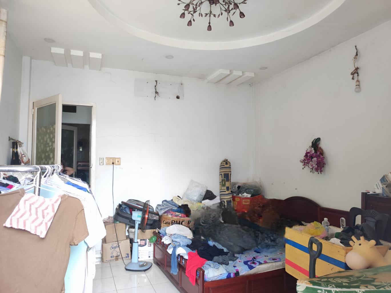 NHÀ ĐẸP - GẦN NGÃ 4 QUANG TRUNG & PHẠM VĂN CHIÊU GV - HXH - DT 52M² - 2 TẦNG HƠN 5 TỶ  + DT: 4,1m × 13m, SHR,  + Kết cấu: Nhà 2 Tầng, lô góc, cực kỳ thoáng mát. + Gần chợ Thạch Đà, Siêu thị - Ảnh 4