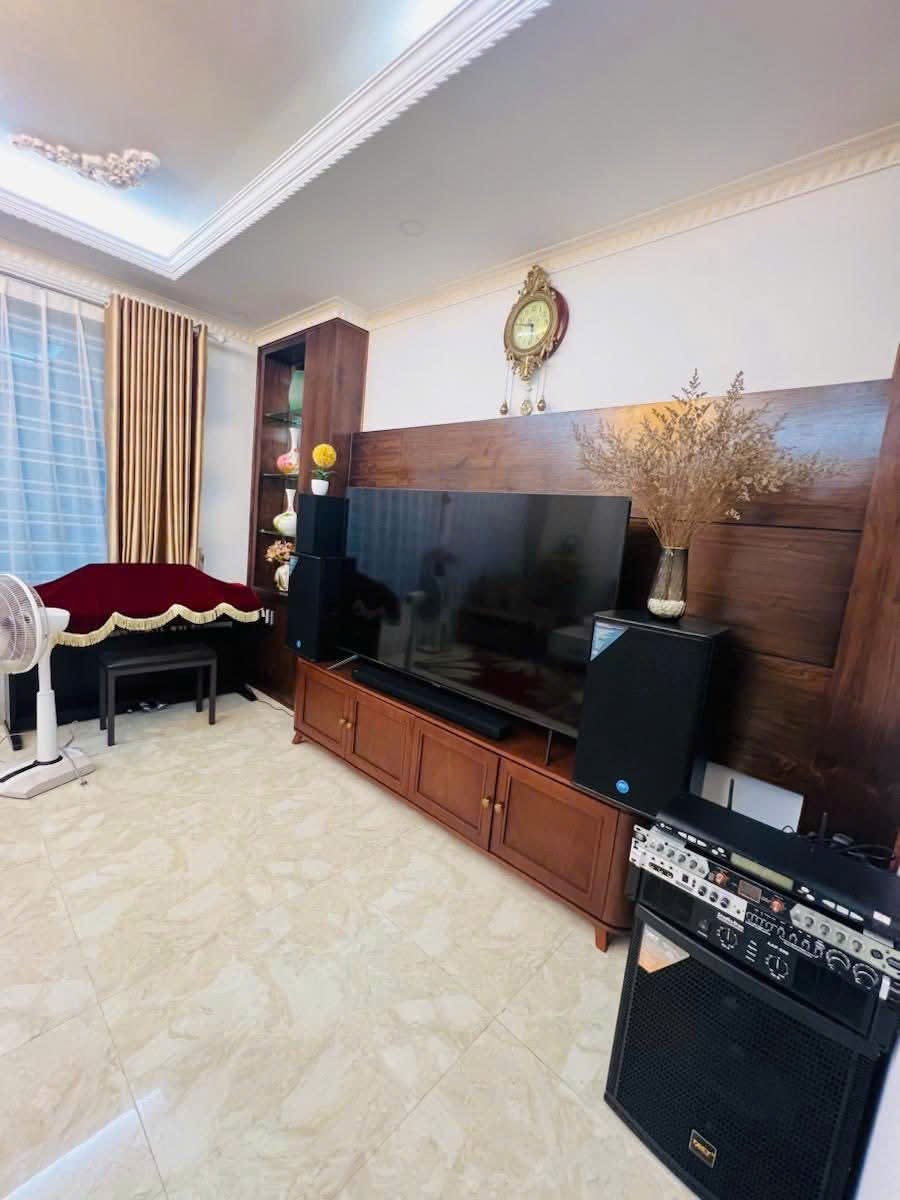 BÁN NHÀ VŨ PHẠM HÀM, PHÂN LÔ, ÔTÔ NGỦ NHÀ, DÂN XÂY, 2 THOÁNG, 42M2 NHỈNH 13TỶ - Ảnh 2