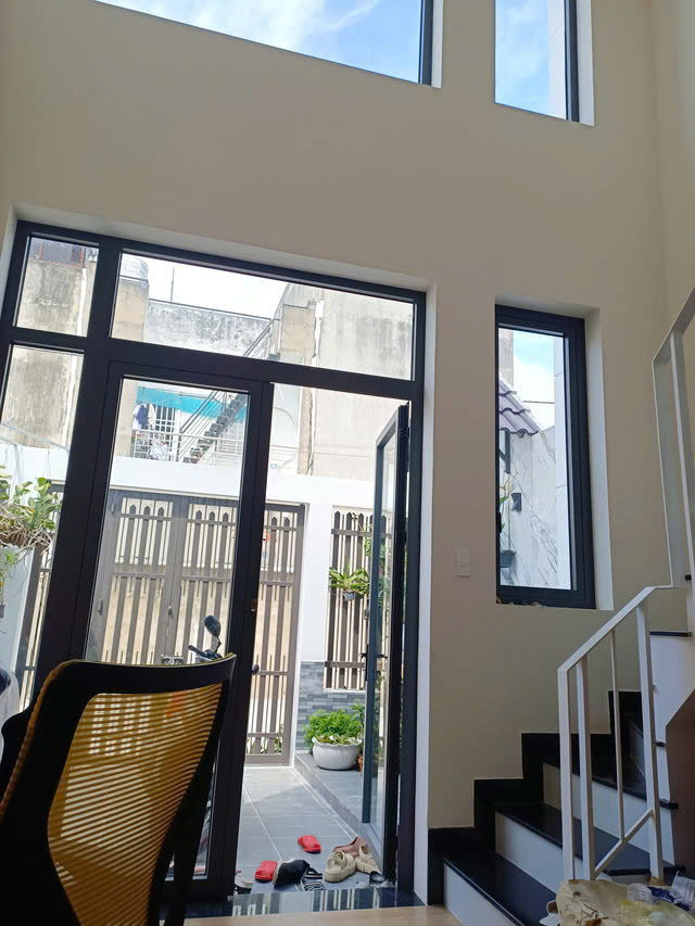 Bán nhà hẻm lớn 7m2  thạnh xuân 18, phường thạnh xuân q12, nhà thông thoáng sạch sẽ, sổ vuông, DT: - Ảnh 2
