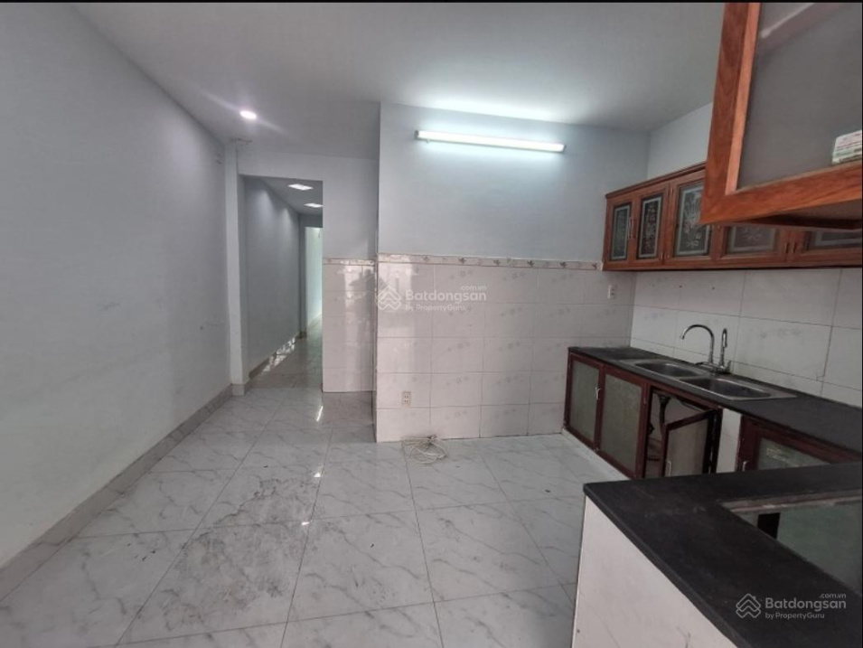HXH thông Nguyễn Sơn TP 4T 4,8x14m2 nở hậu chỉ 20m ra mặt tiền giá 5 tỷxx - Ảnh 2