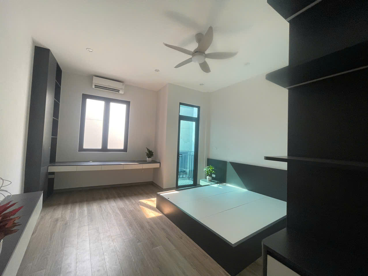 RẺ CHÍNH CHỦ CẦN BÁN GẤP CĂN NHÀ PHỐ AN TRAI QUẬN HOÀI ĐỨC 35m2 x5 TẦNG NHỈNH 5 TỶ Ô TÔ KD - Ảnh 3