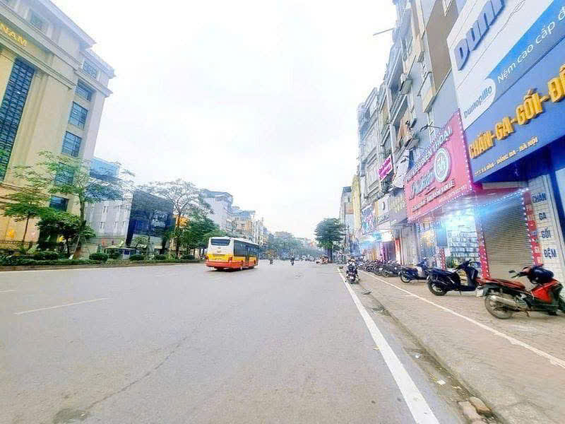 Mặt ,phố Xã Đàn víp nhăt Đống Đa ,giá siêu ngon, 1 mặt phố ,1 mặt ngõ phía sau,vỉa hè sân bóng,kinh - Ảnh chính