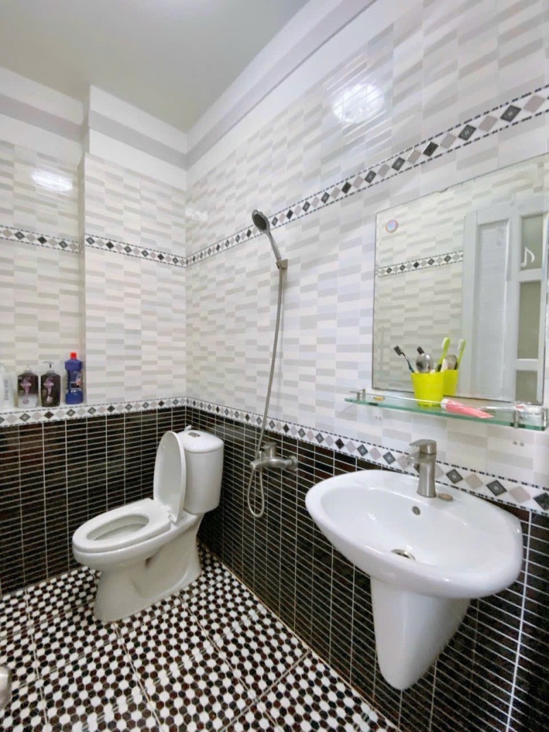 NHÀ LÔ GÓC PHẠM VĂN CHIÊU THÔNG THOÁNG, YÊN TĨNH, SẠCH SẼ 8.6VND - Ảnh 4
