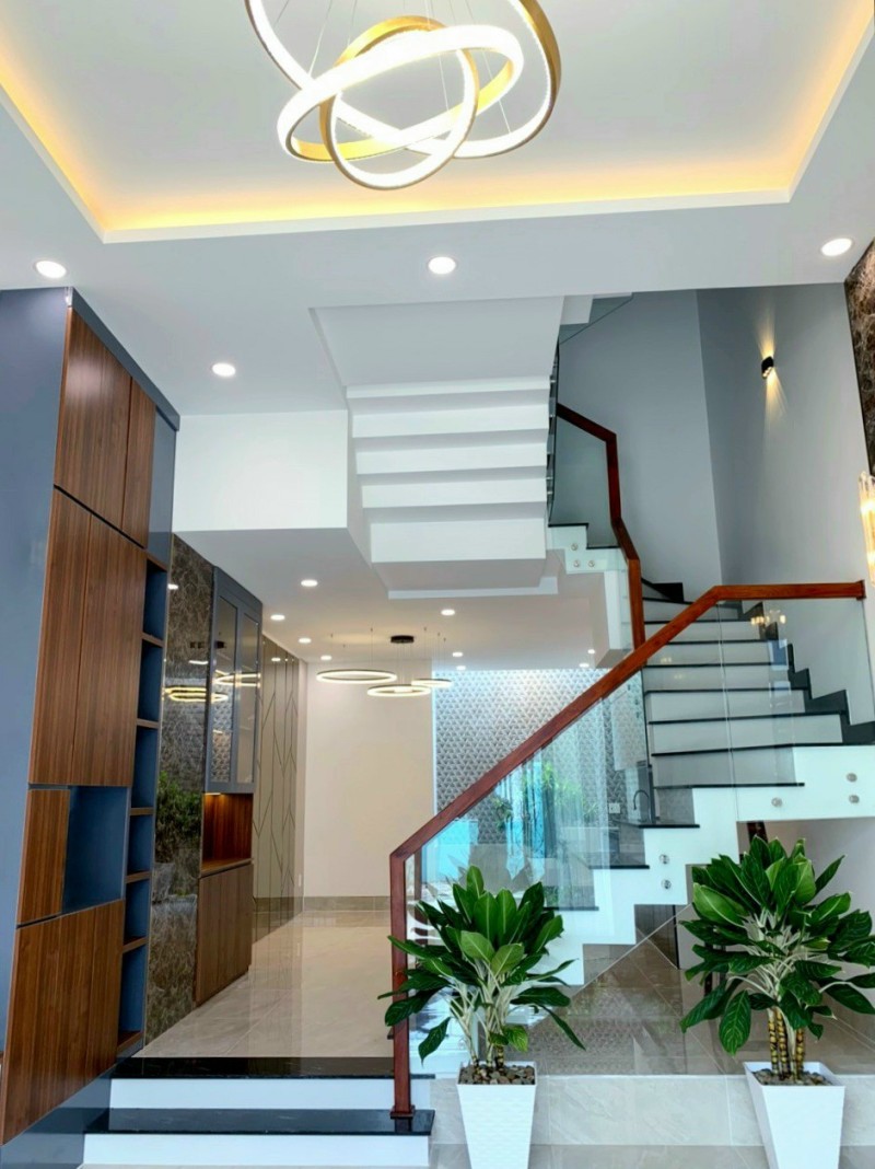 Bán nhà 4 tầng, 90m², 4PN, 5WC, Q.2, 8.2 tỷ, sổ hồng - Ảnh 1