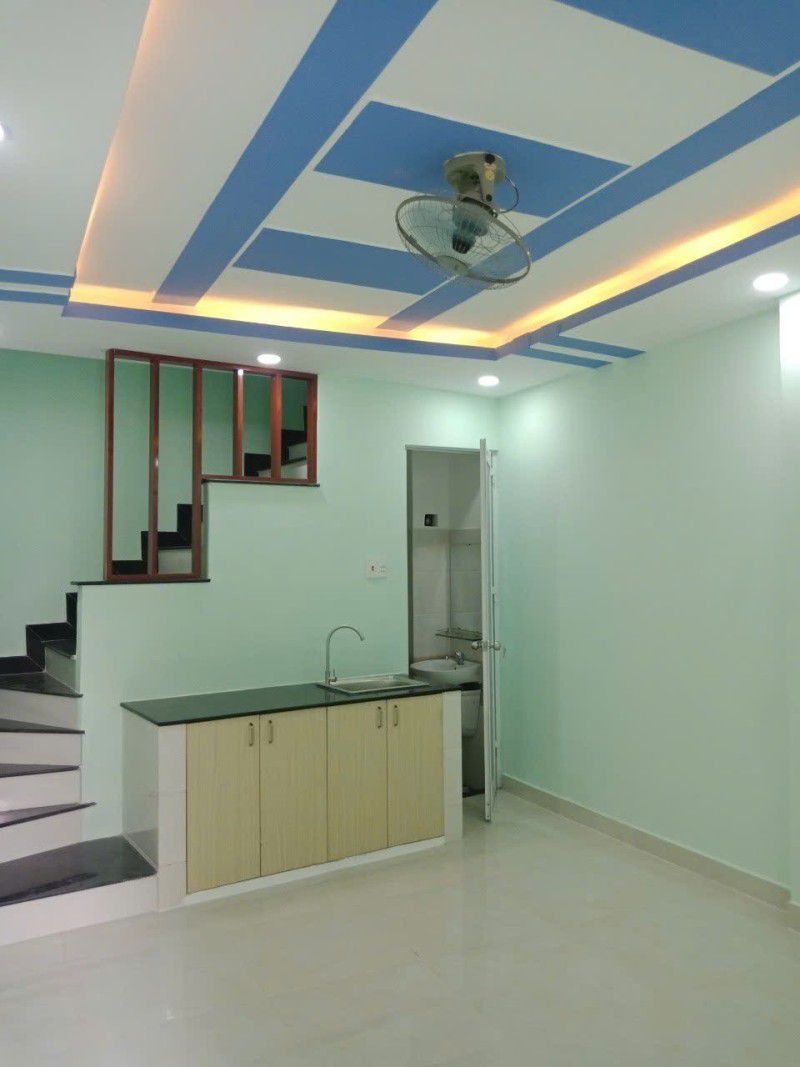 HẺM Ô TÔ - SÁT QUẬN 1 - KẾ BÊN PHAN XÍCH LONG - 24M2 - 4 TẦNG BTCT - SỔ VUÔNG - NHÀ MỚI VÀO Ở NGAY - Ảnh chính