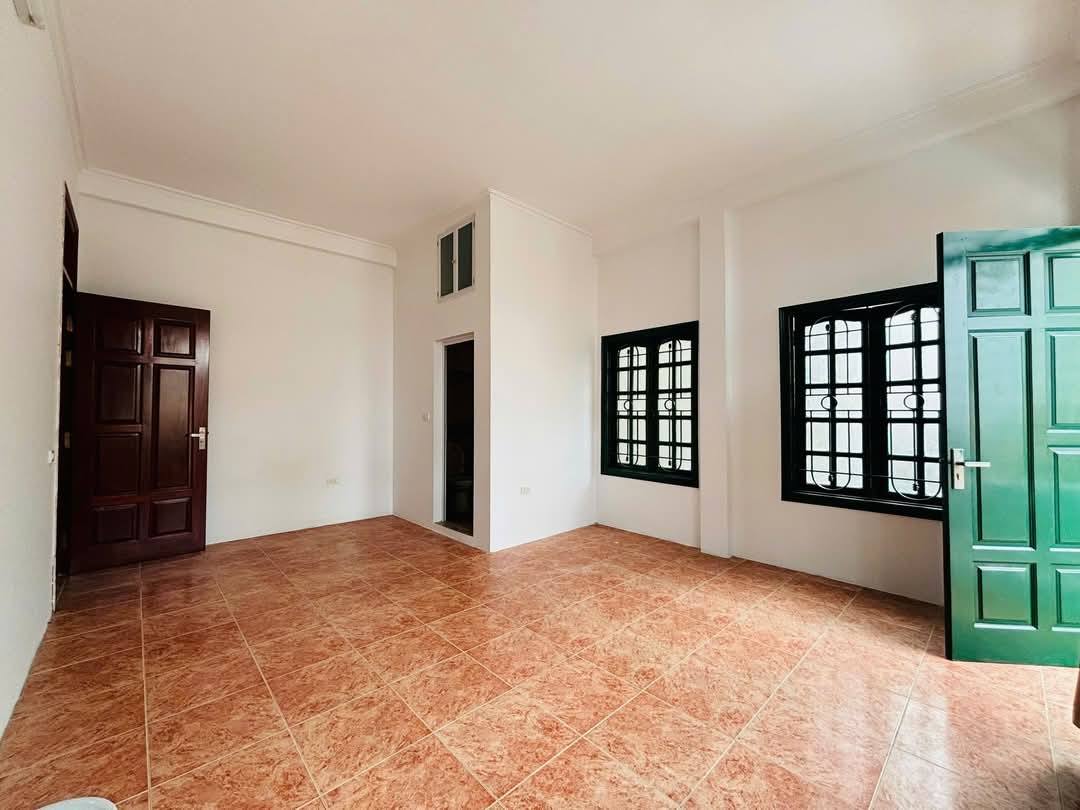 TÂY HỒ LỘNG GIÓ - KHU VỰC GIÁP DANH - BA ĐÌNH CẦU GIẤY - DIỆN TÍCH CỰC RỘNG - MẶT TIỀN QUYỀN LỰC - - Ảnh 3
