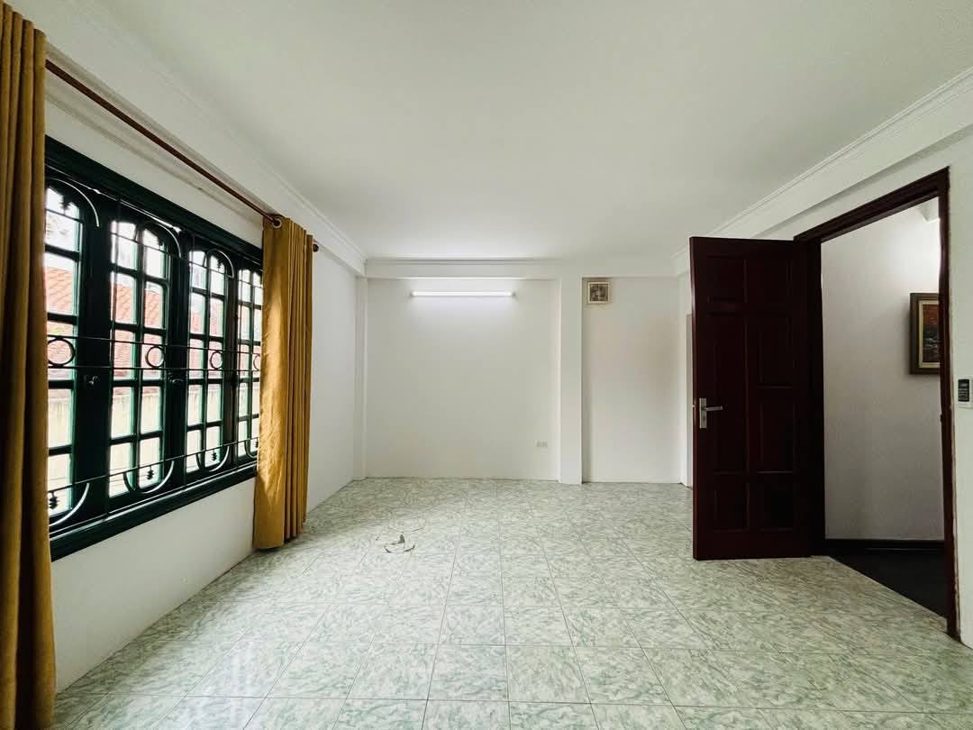 TÂY HỒ LỘNG GIÓ - KHU VỰC GIÁP DANH - BA ĐÌNH CẦU GIẤY - DIỆN TÍCH CỰC RỘNG - MẶT TIỀN QUYỀN LỰC - - Ảnh 4