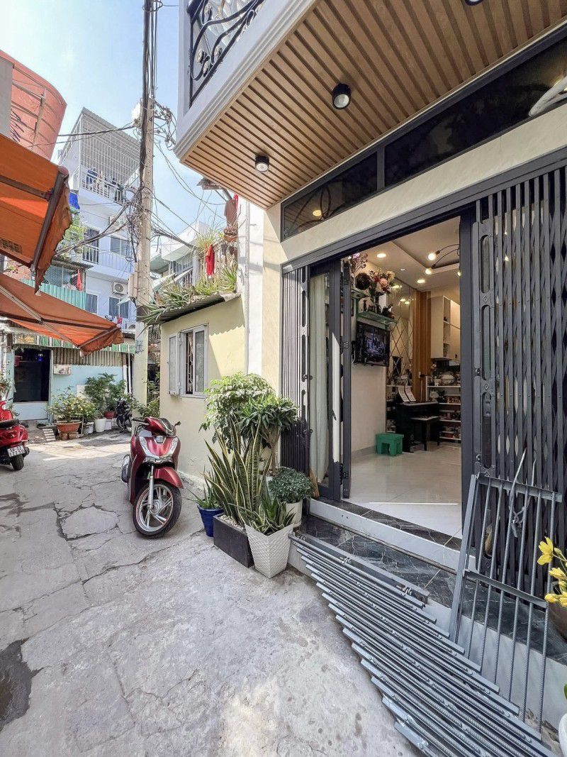 NHÀ ĐẸP FULL NỘI THẤT - GẦN CHỢ BÀ CHIỂU - HẺM XE HƠI KIA - SÁT MẶT TIỀN- 20M -  VUÔNG A4- 2 TẦNG - Ảnh 4