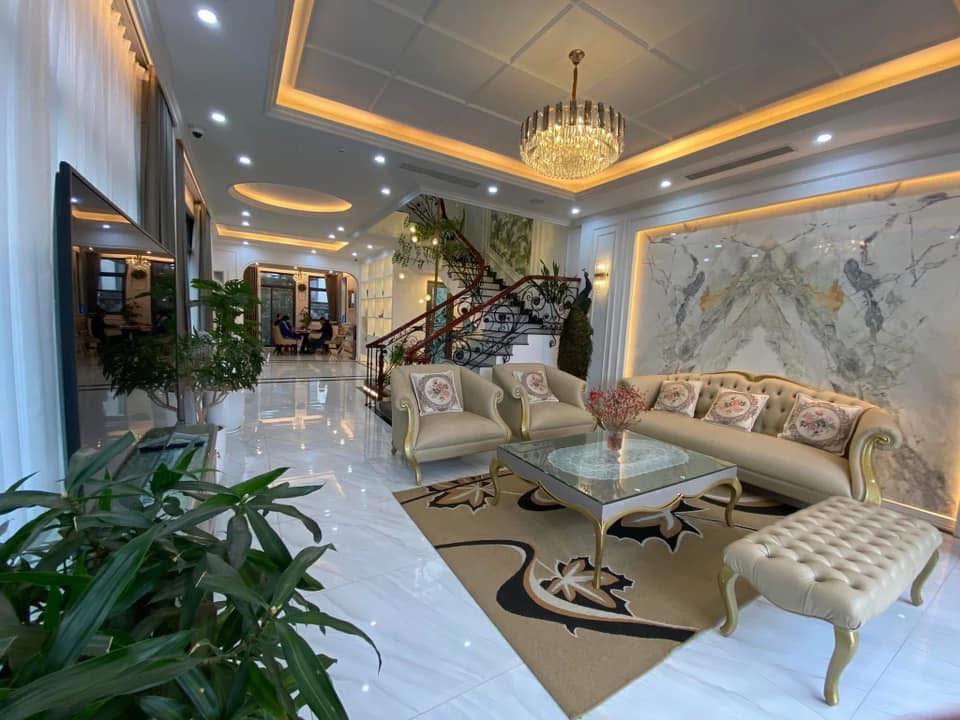 PHÂN LÔ TRUNG KÍNH💥CẦU GIẤY💥121M2 x 4T💥MT 5.7M💥45.5 TỶ💥Ô TÔ TRÁNH💥 KINH DOANH SẦM UẤT - Ảnh 1