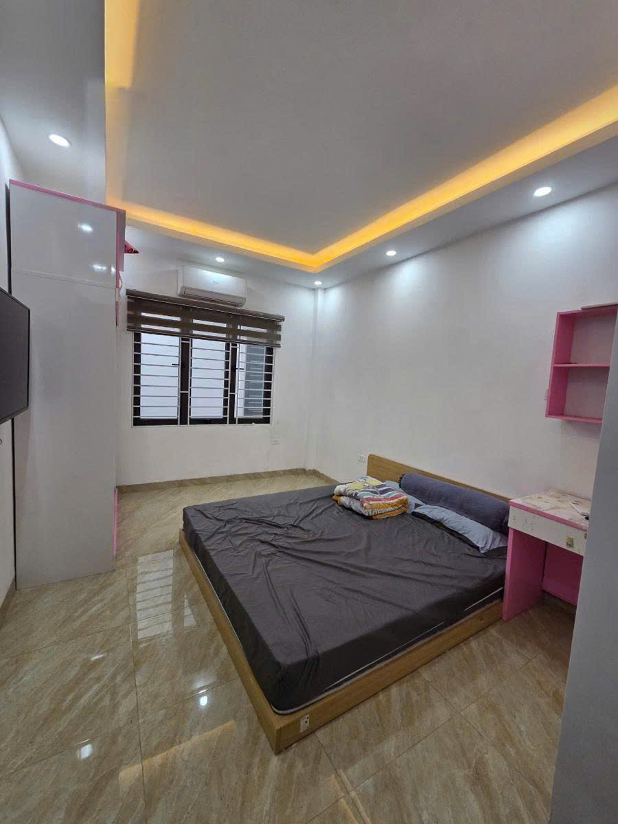 Bán nhà phố Thái Thịnh xây mới 5 tầng - Lô góc trước nhà rộng 3m - Ảnh chính