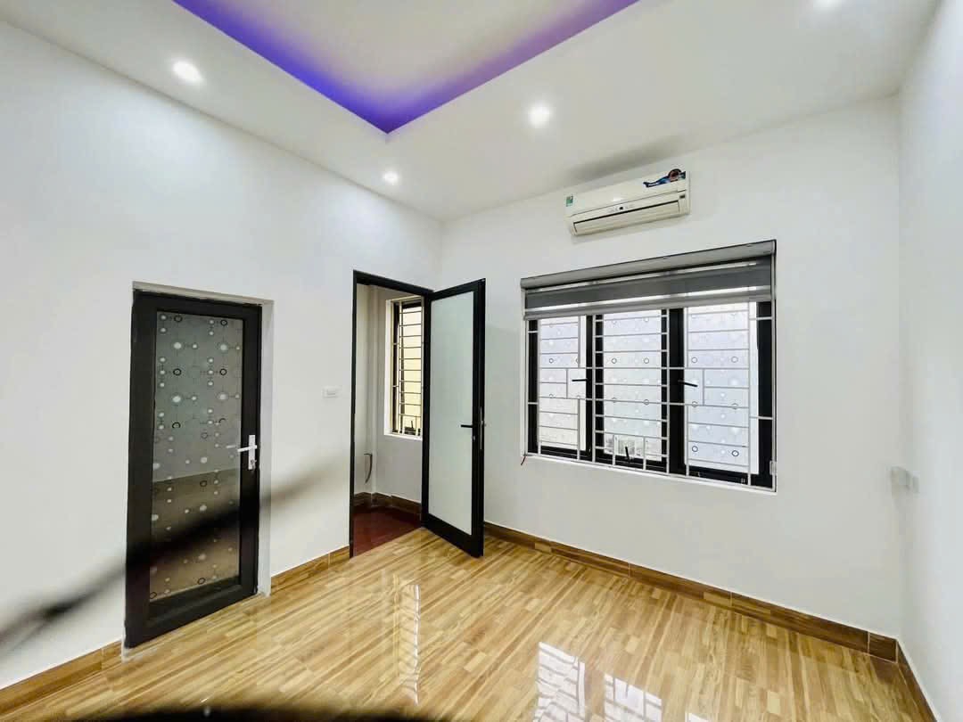 Bán nhà 55m2, 7,7 tỷ, Trương Định, Giáp Bát, Hoàng Mai, đủ nội thất, ngõ thông ô tô, giá tốt uy tín - Ảnh 2