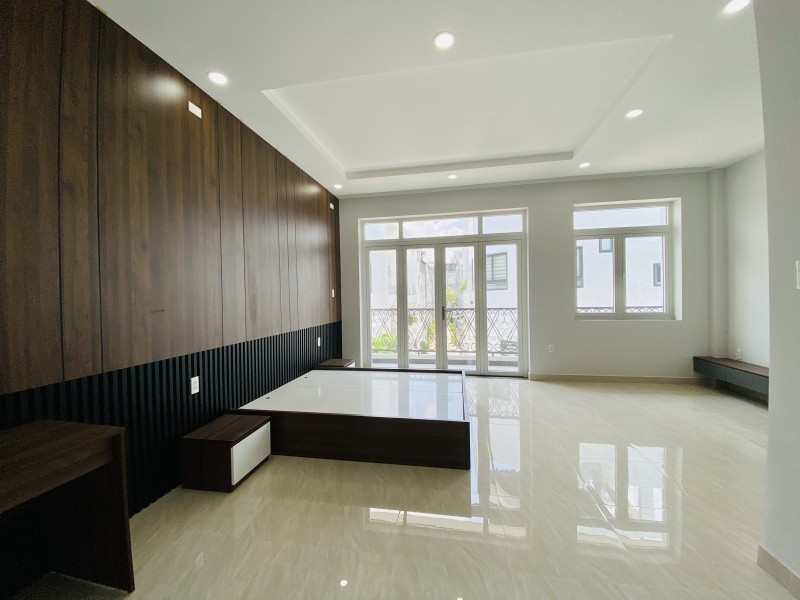 BÁN NHÀ XÂY MỚI 100%, XÂY ĐỂ Ở FULL NỘI THẤT, HXH- KHU PHÂN LÔ BỜ KÈ THAM LƯƠNG, 5 TẦNG, 5 P.NGỦ, - Ảnh 4