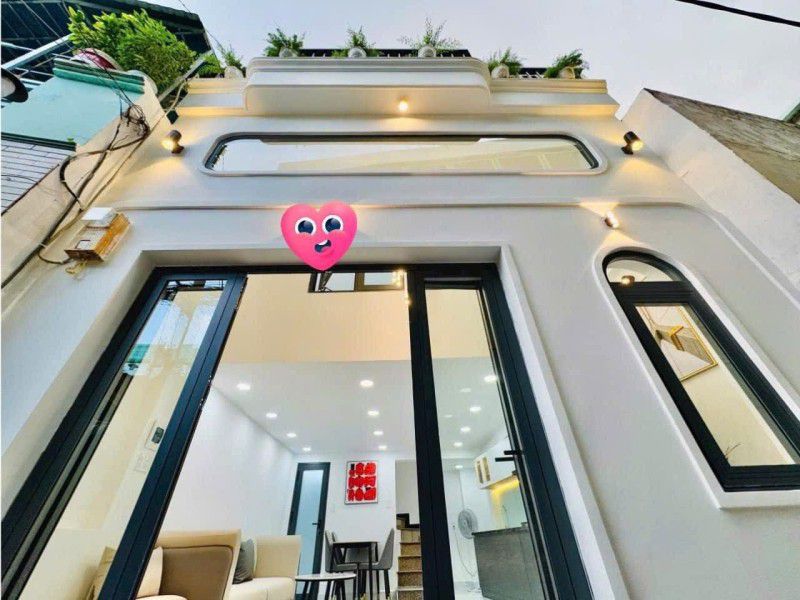 SIÊU PHẨM NHÀ ĐẸP - NGAY CHỢ GÒ VẤP - H3G S.ÁT MẶT T.IỀN - 3 TẦNG - 4❌7m - 02 PHÒNG NGỦ - KINH - Ảnh 1