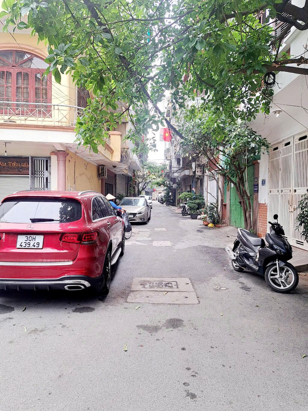 BÁN NHÀ PHỐ NGUYÊN HỒNG - 93M² - VỊ TRÍ ĐẸP - Ô TÔ TRÁNH - KINH DOANH - GIÁ CHỈ 25 TỶ - Ảnh chính