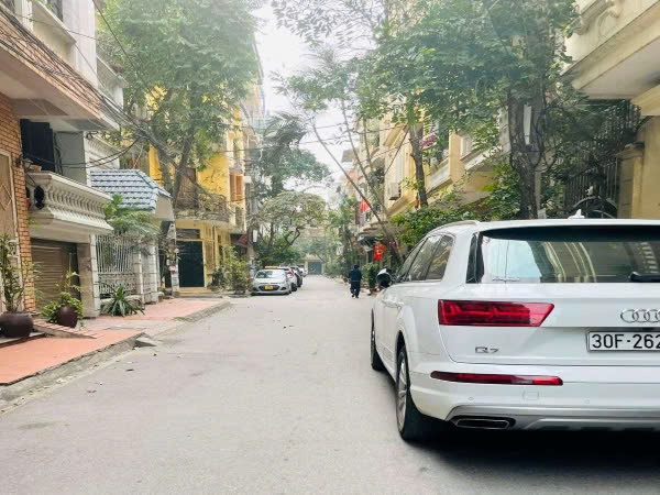 BÁN NHÀ PHỐ HUỲNH THÚC KHÁNG - 68M² x 5 TẦNG - PHÂN LÔ Ô TÔ TRÁNH - KINH DOANH - GIÁ 25,9 TỶ - Ảnh chính