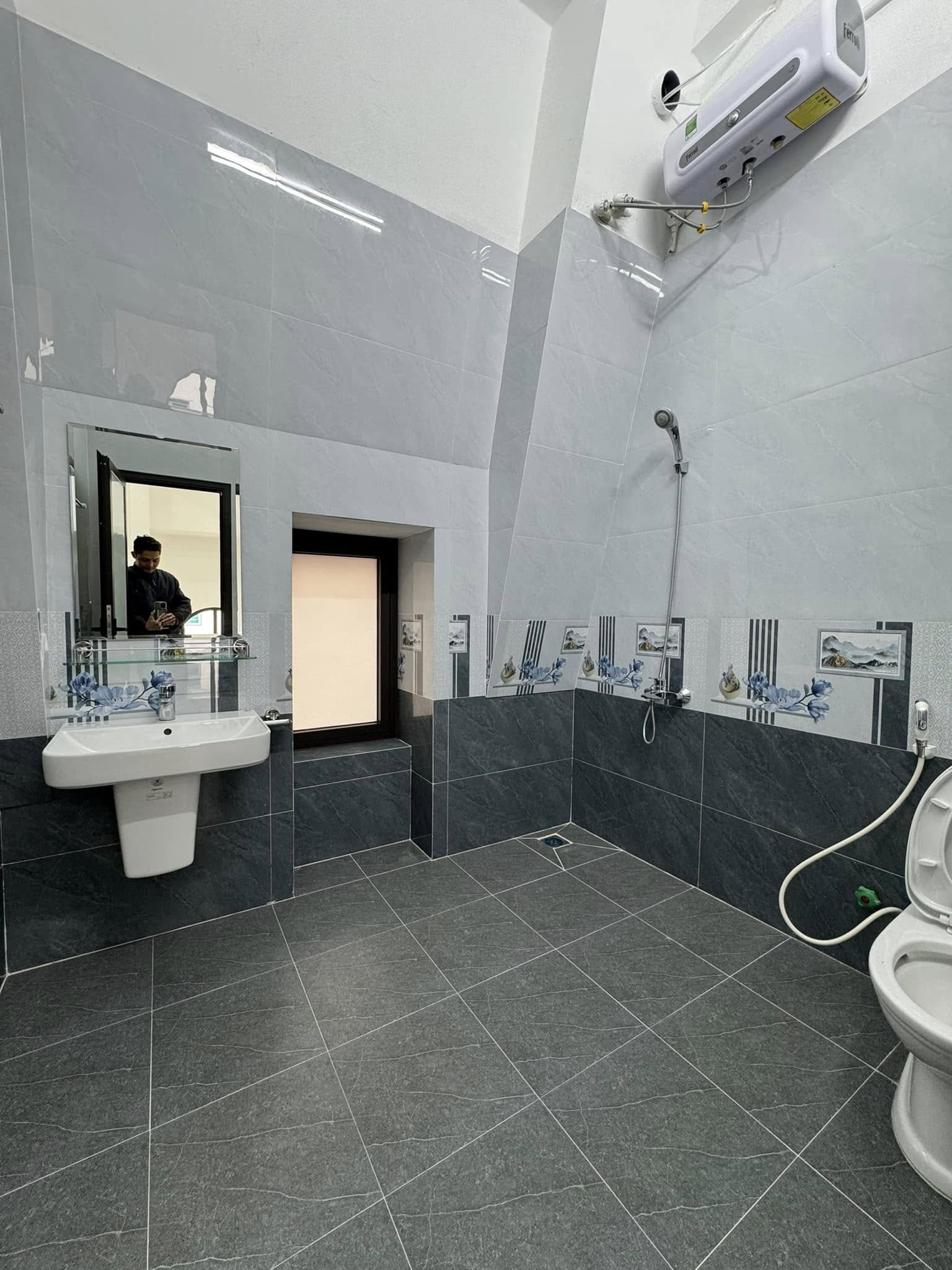 Bán tòa văn phòng mặt phố Trường Chinh, 80m2, 8 tầng, giá 40 tỷ, mới đẹp, kinh doanh đỉnh - Ảnh 2