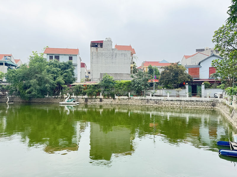 Cần tiền giá nào cũng bán 203m2 đất, khổ đẹp, không lỗi, ngay chợ và hồ Đổng Xuyên, Đặng Xá - Ảnh 3