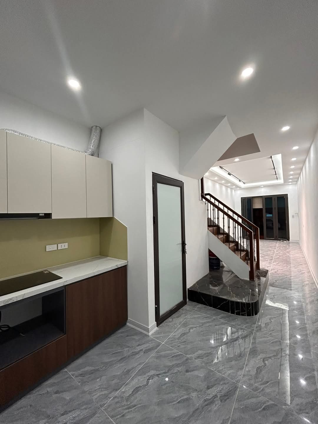 Pháo Đài Láng-nhà mới-ngõ nông-gần phố-41m2-8.1 tỷ - Ảnh 1
