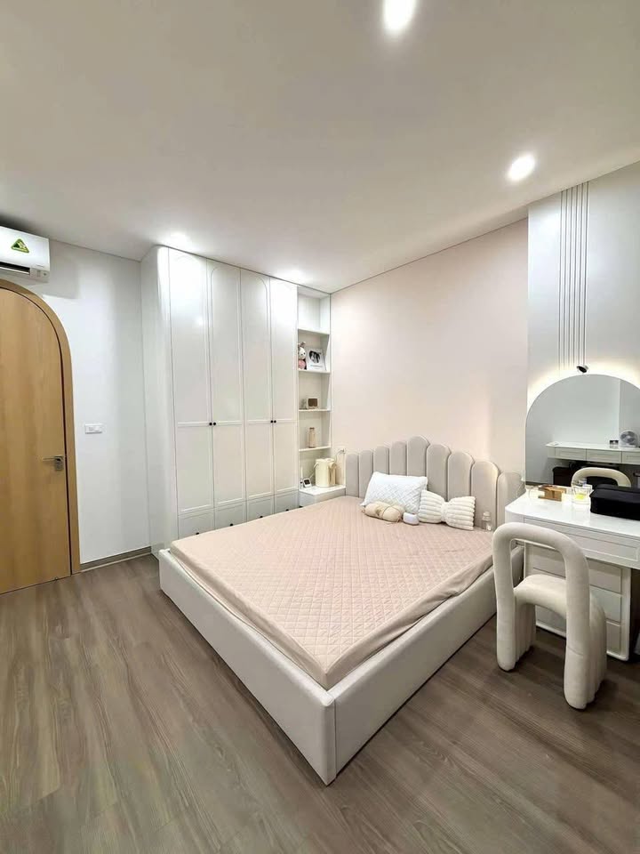 Bán căn nhà ngõ 405 Ngọc Thuỵ 47m x 4T full đồ, gần oto hơn 6 tỷ. LH 0936123469 - Ảnh 2