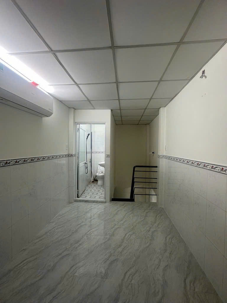 NHÀ 2 TẦNG HOÀN CÔNG ĐẦY ĐỦ- NGAY TRUNG TÂM TÂN PHÚ - LUỸ BÁN BÍCH - HUỲNH THIỆN LỘC - Ảnh 1