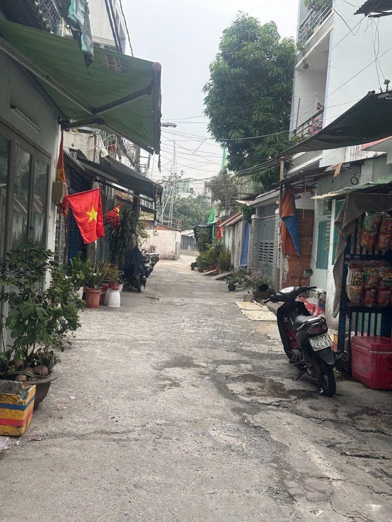 NHÀ 2 TẦNG HOÀN CÔNG ĐẦY ĐỦ- NGAY TRUNG TÂM TÂN PHÚ - LUỸ BÁN BÍCH - HUỲNH THIỆN LỘC - Ảnh 3