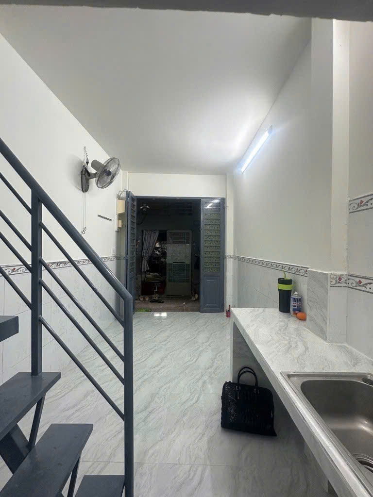 NHÀ 2 TẦNG HOÀN CÔNG ĐẦY ĐỦ- NGAY TRUNG TÂM TÂN PHÚ - LUỸ BÁN BÍCH - HUỲNH THIỆN LỘC - Ảnh 4