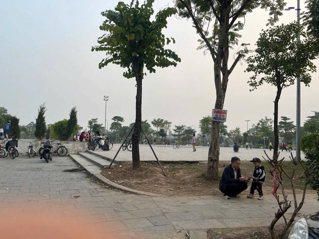 Bán nhà cv Ngọc Thuỵ, khu phân lô giáo viên. 40m x 4T oto tránh, vỉa hè. Chỉ hơn 11 tỷ. LH - Ảnh 1