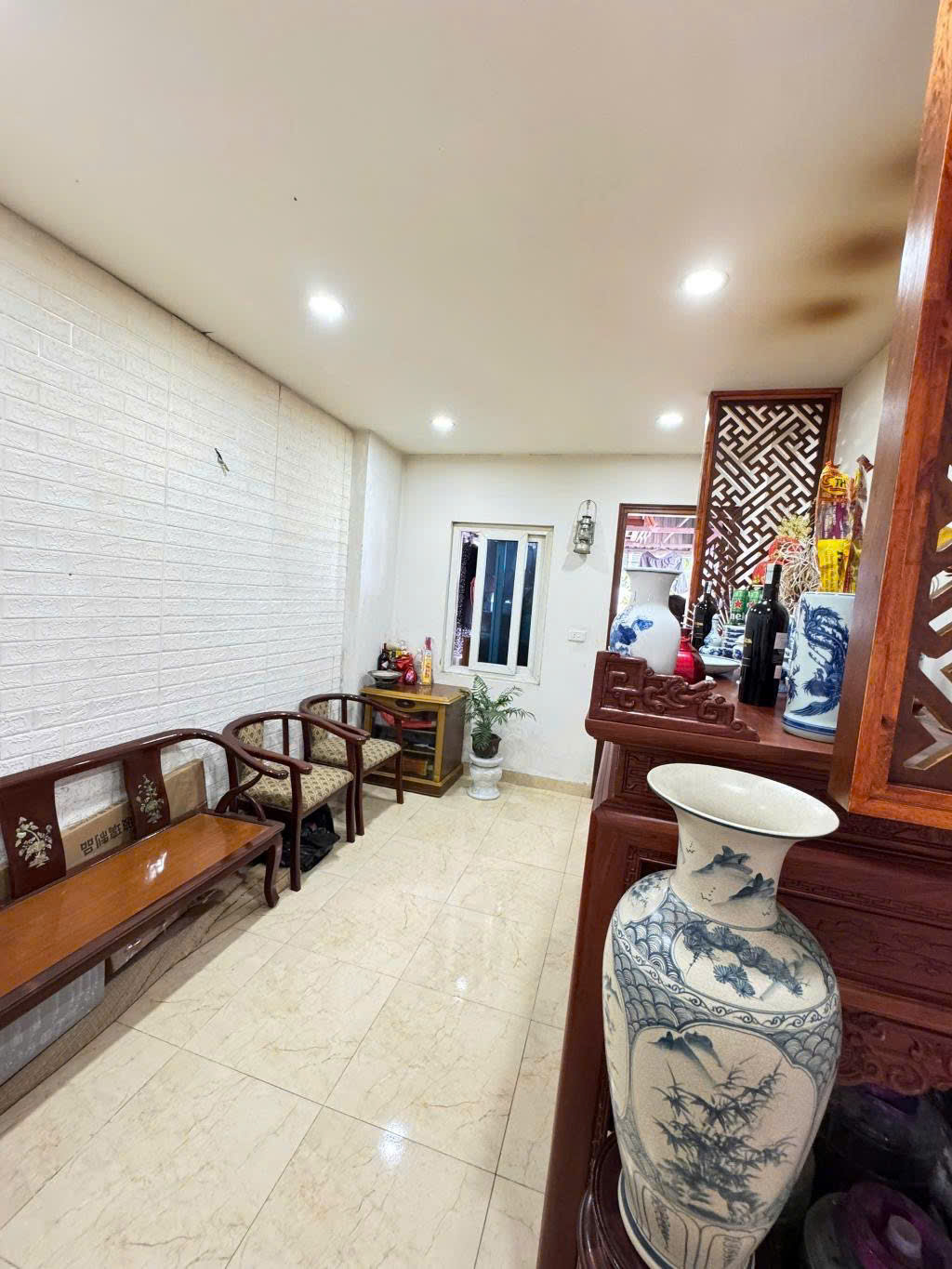 CÓ 102, HƠN 7 TỶ SỞ HỮU NHÀ TRUNG TÂM PHỐ NGUYỄN VĂN CỪ 35M, 5T, MT3.5M, Ô TÔ THÔNG. - Ảnh 3