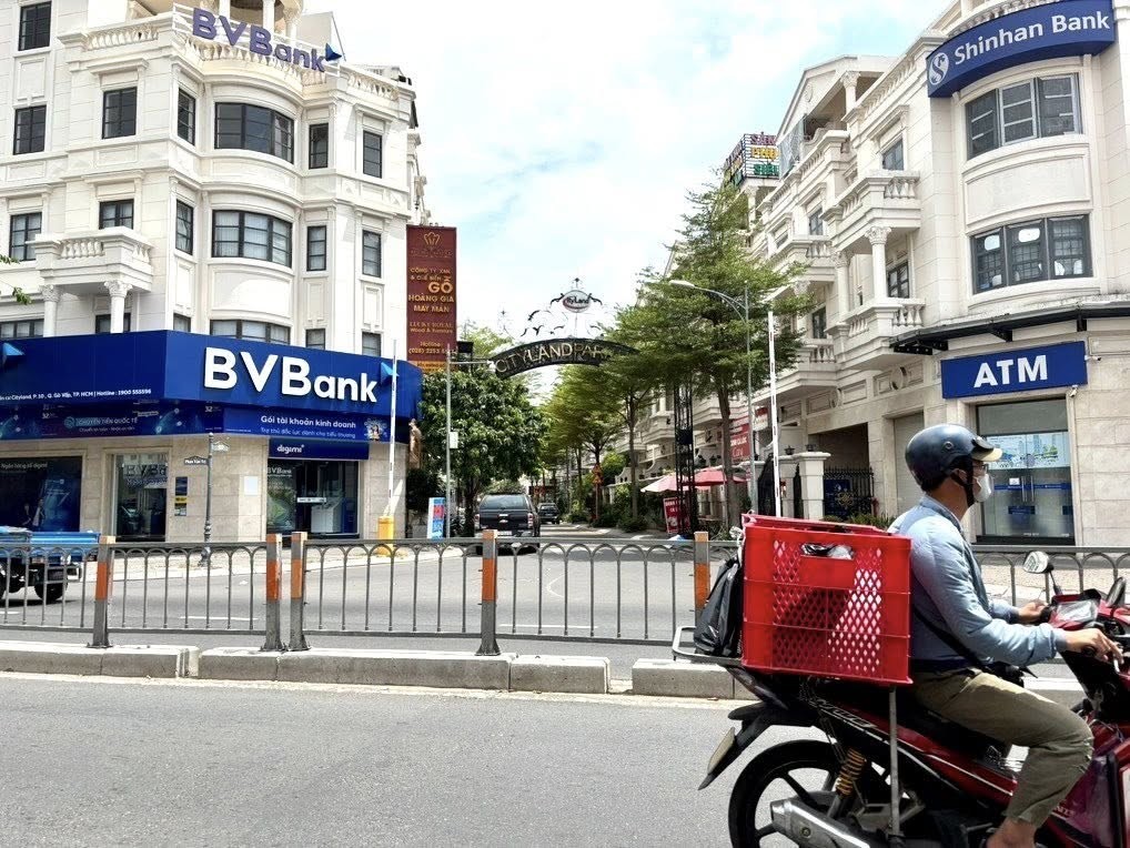 5❌21M, BÁN MẶT TIỀN PHAN VĂN TRỊ,ĐƯỜNG 20M CÓ LỀ, P10 GÒ VẤP, 19.xx TỶ - Ảnh chính