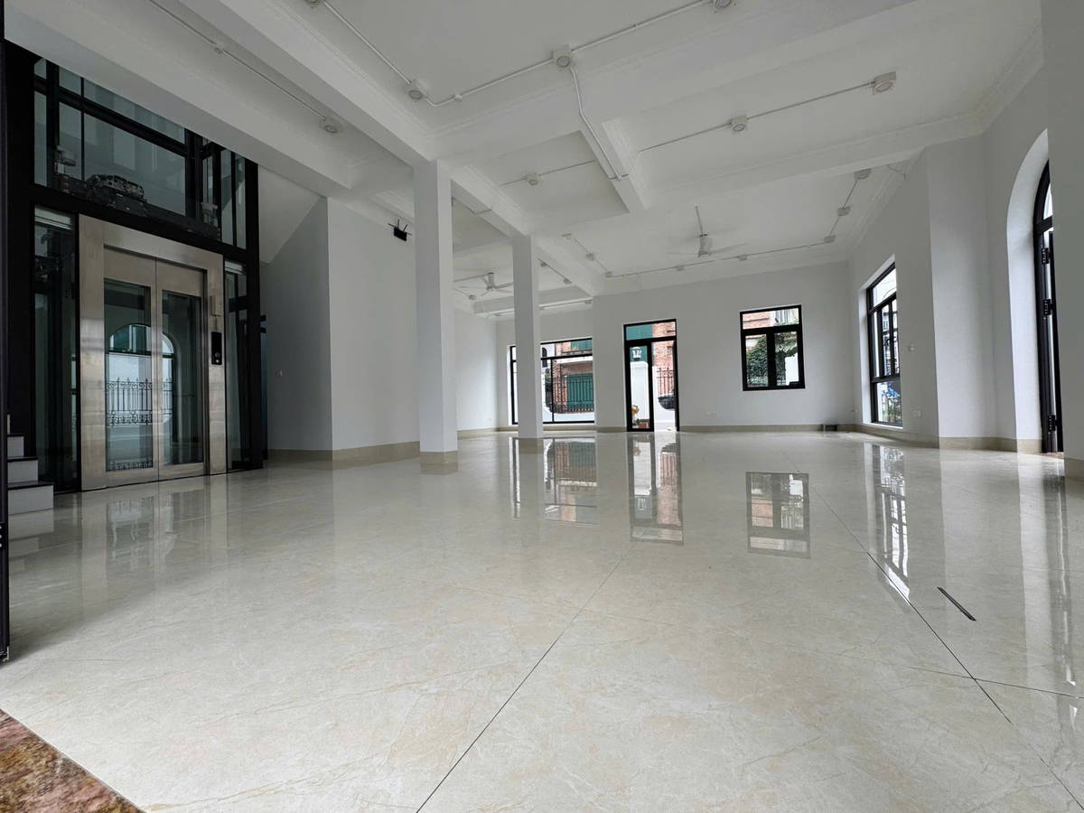 Bán Nhà Mặt Phố Sa Đôi. Nam Từ Liêm. Lô Góc. Ô Tô. Vỉa Hè. DT 206m2. Giá 64,8 Tỷ. - Ảnh 1