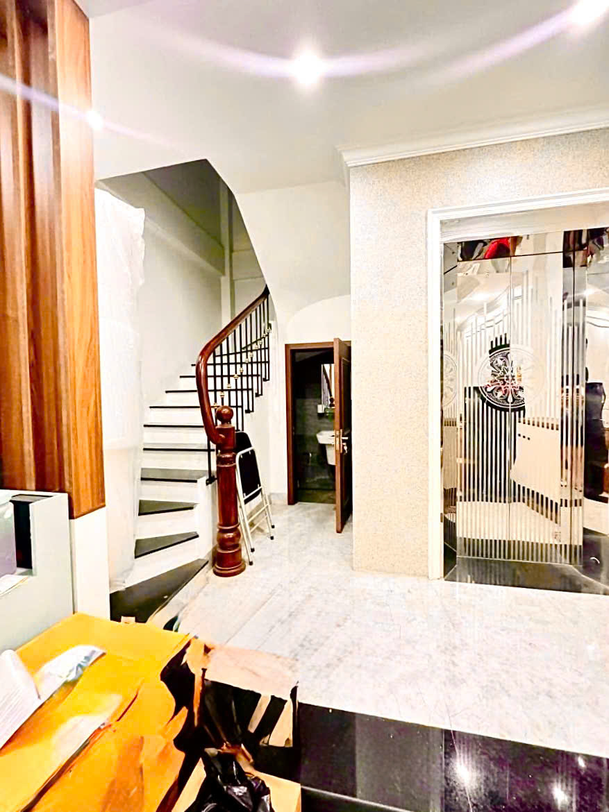 HIẾM Nhà Hoàng Cầu 50m Phân lô Ô tô Thông sàn kinh doanh Giá tốt - Ảnh 1