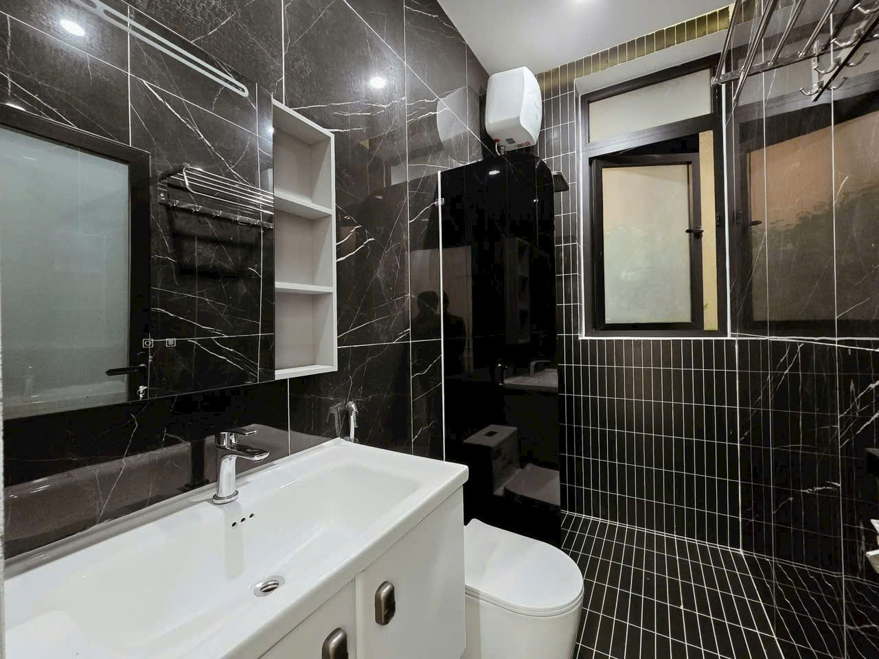 Nhà mới 100% 3 tầng MT đường 7m5 Bùi Giáng - Cách công viên 150m - Ảnh 2