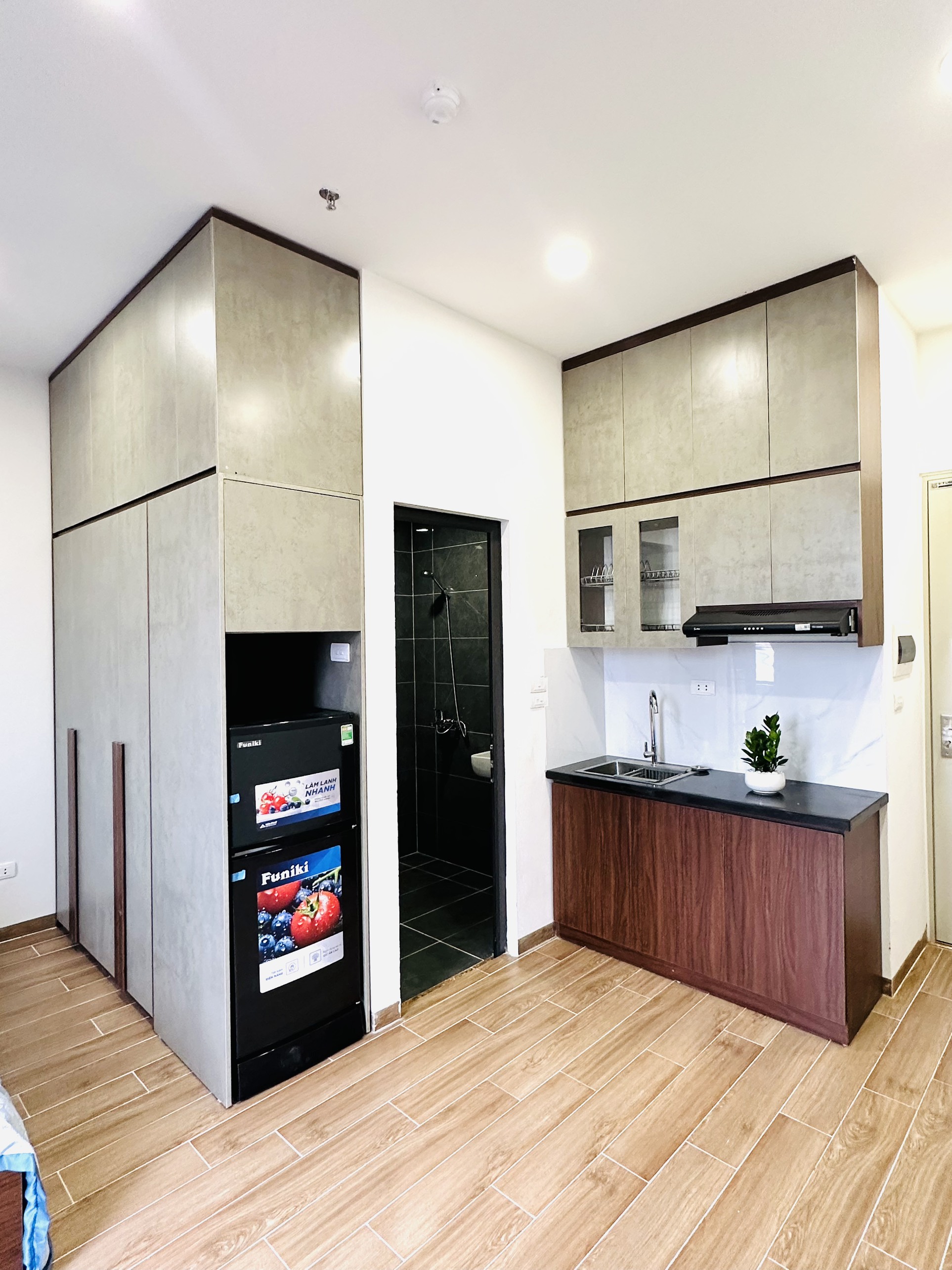 Bán toà căn hộ dịch vụ phố Quang Tiến - Đại Mỗ. Ôto 7 chỗ đỗ cửa, dòng tiền 100tr/tháng - Ảnh 1