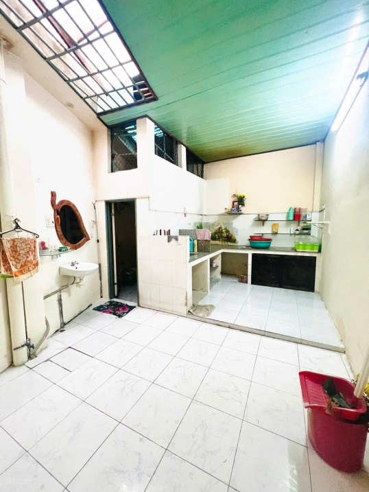 Hẻm XEHƠI đậu cửa Thoại Ngọc Hầu TP 5X18m2 C4 tiện xây mới, cho thuê CHỈ 5 TỶxx - Ảnh 2
