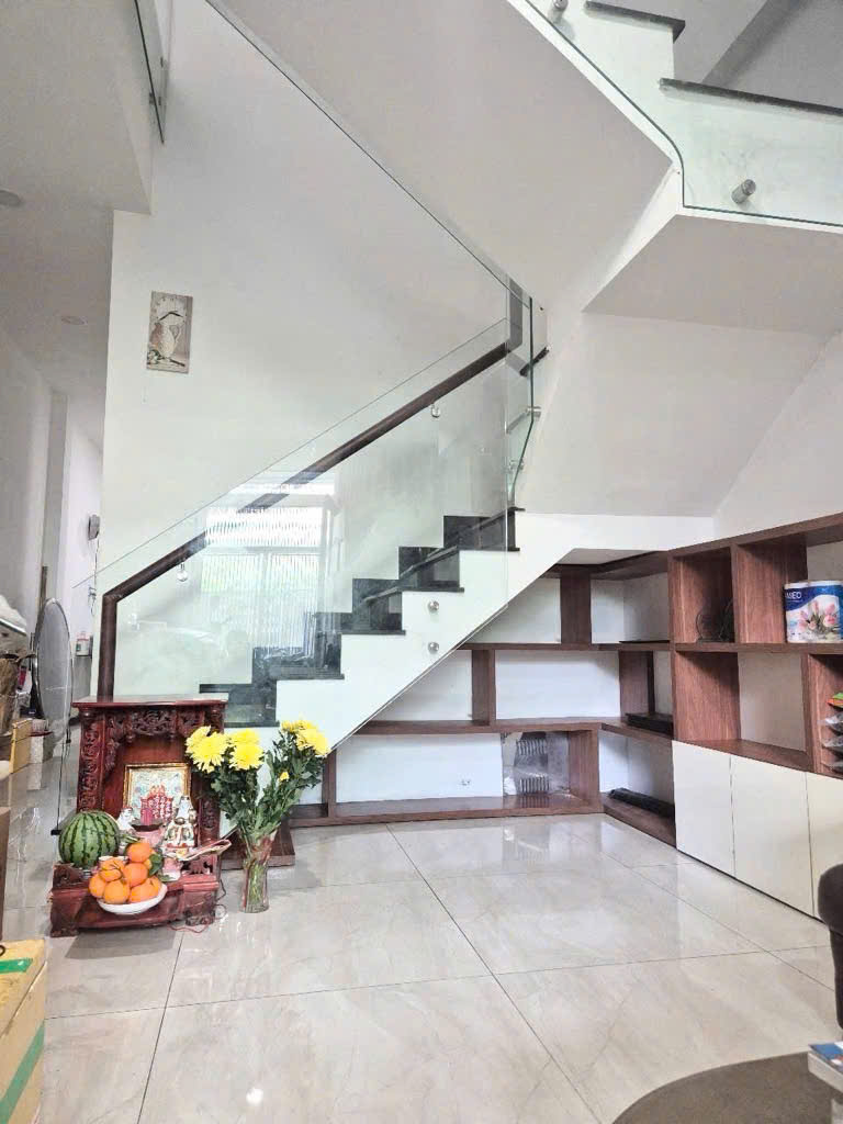 NGAY EAON TÂN PHÚ - 2 MẶT TIỀN HẺM NHỰA 6M - XE TẢI ĐỖ CỬA - 68M2 - 2 TẦNG - 3PN 2WC - NHỈNH 8 TỶ - Ảnh 1