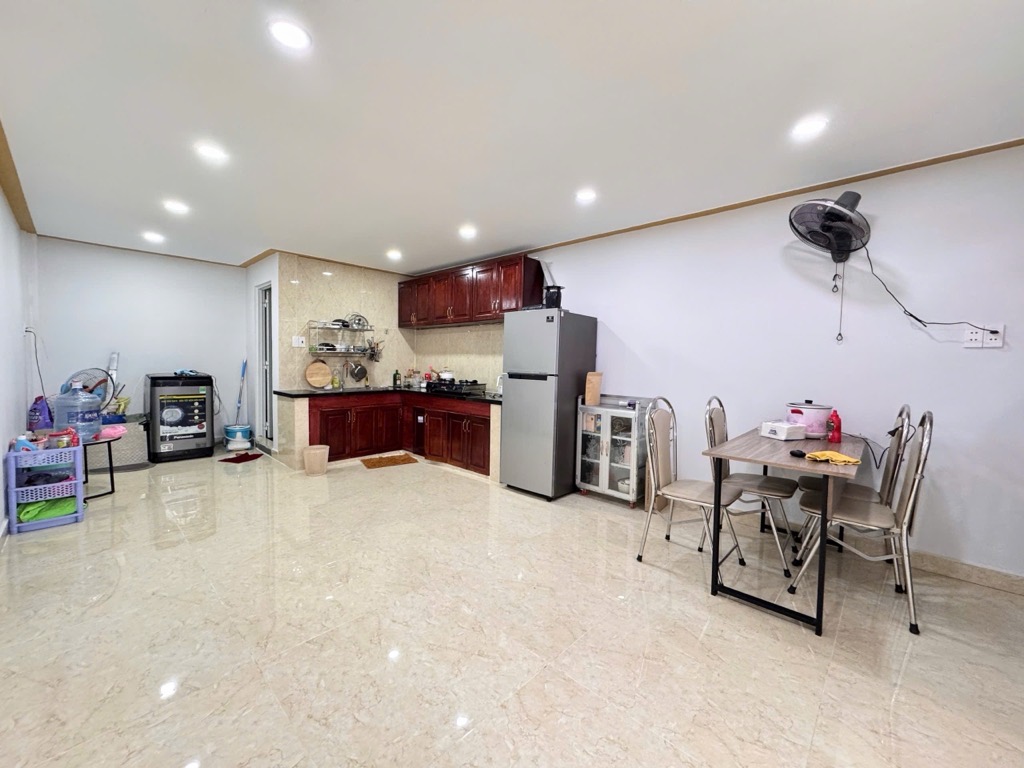 Bán nhà HXH gần Gò Xoài, Lê Văn Quới, 56m² - 4x14 - 2 tầng, chỉ hơn 2 tỷ - Ảnh 1
