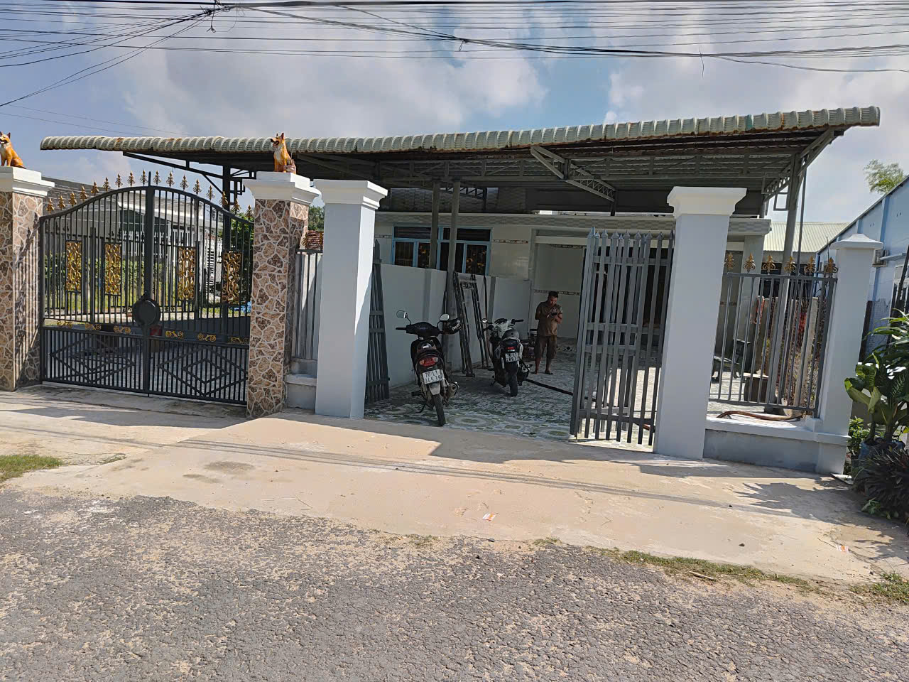 Bán gấp nhà 126m2 Chỉ 630tr Có SHR Đ. Lê Minh Nhựt Tân An Hội Củ Chi ! - Ảnh chính