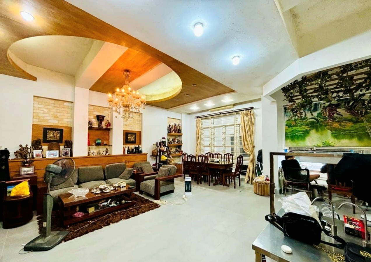 Bán nhà phố Nguyễn Tri Phương, Ba Đình 65m2, 5 tầng, mặt tiền 6.8m ô tô vào giá 23 tỷ - Ảnh 2