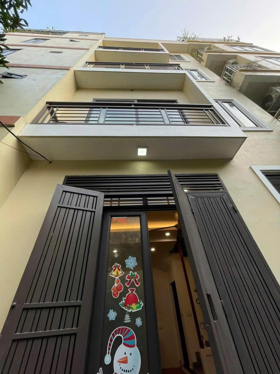 NHÀ ĐẸP LÀNG CỔ ĐÔNG NGẠC - BẮC TỪ LIÊM - DT33M2 - 5 TẦNG - GIÁ 5,7 TỶ -  Ở , KINH DOANH - NGÕ - Ảnh chính