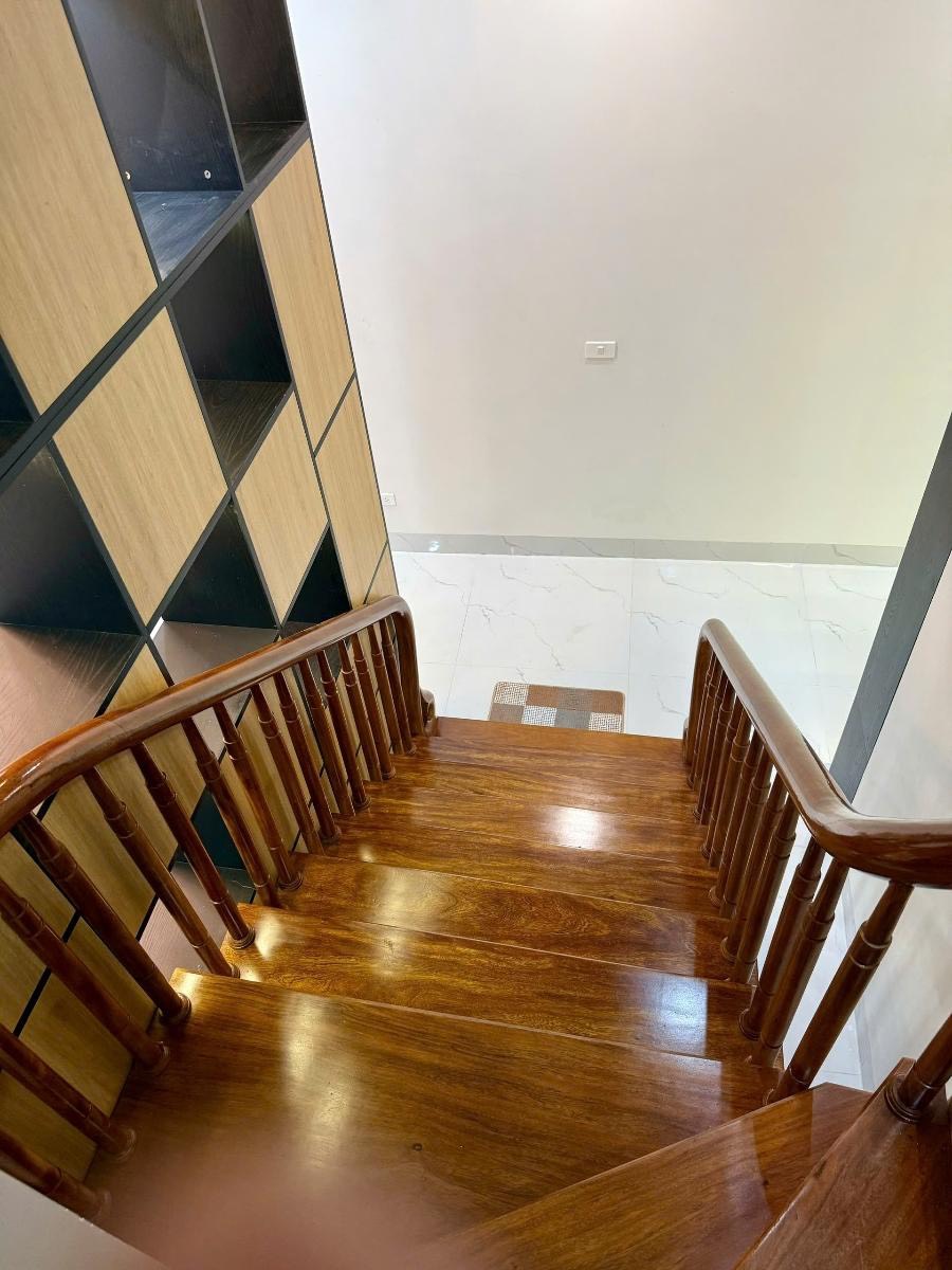 NHÀ HUỲNH THÚC KHÁNG - 25M, MT 5.7M -  GIÁ  7 TỶ - Ảnh 2