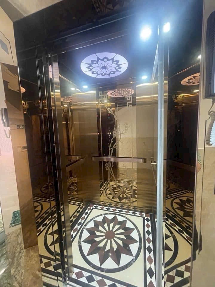 Nhà Âu Dương Lân, P3 Q8  (p.Rạch Ông)- Mặt tiền- thông tứ tung. 150 m2 - Ảnh 1