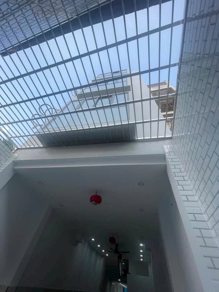 Bán Nhà Mặt tiền Âu Dương Lân, P3 Q8  (p.Rạch Ông)- nhà bán - thông tứ tung. 150 m2 - Ảnh 1