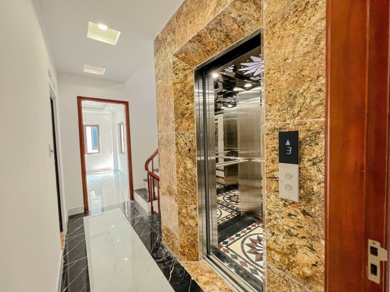 Bán nhà 50m2, 6 Tầng Thang Máy, Ngõ Ô tô Thông, Nhỉnh 12 tỷ KĐT Linh Đàm, Hoàng Mai, Hà Nội. - Ảnh 1