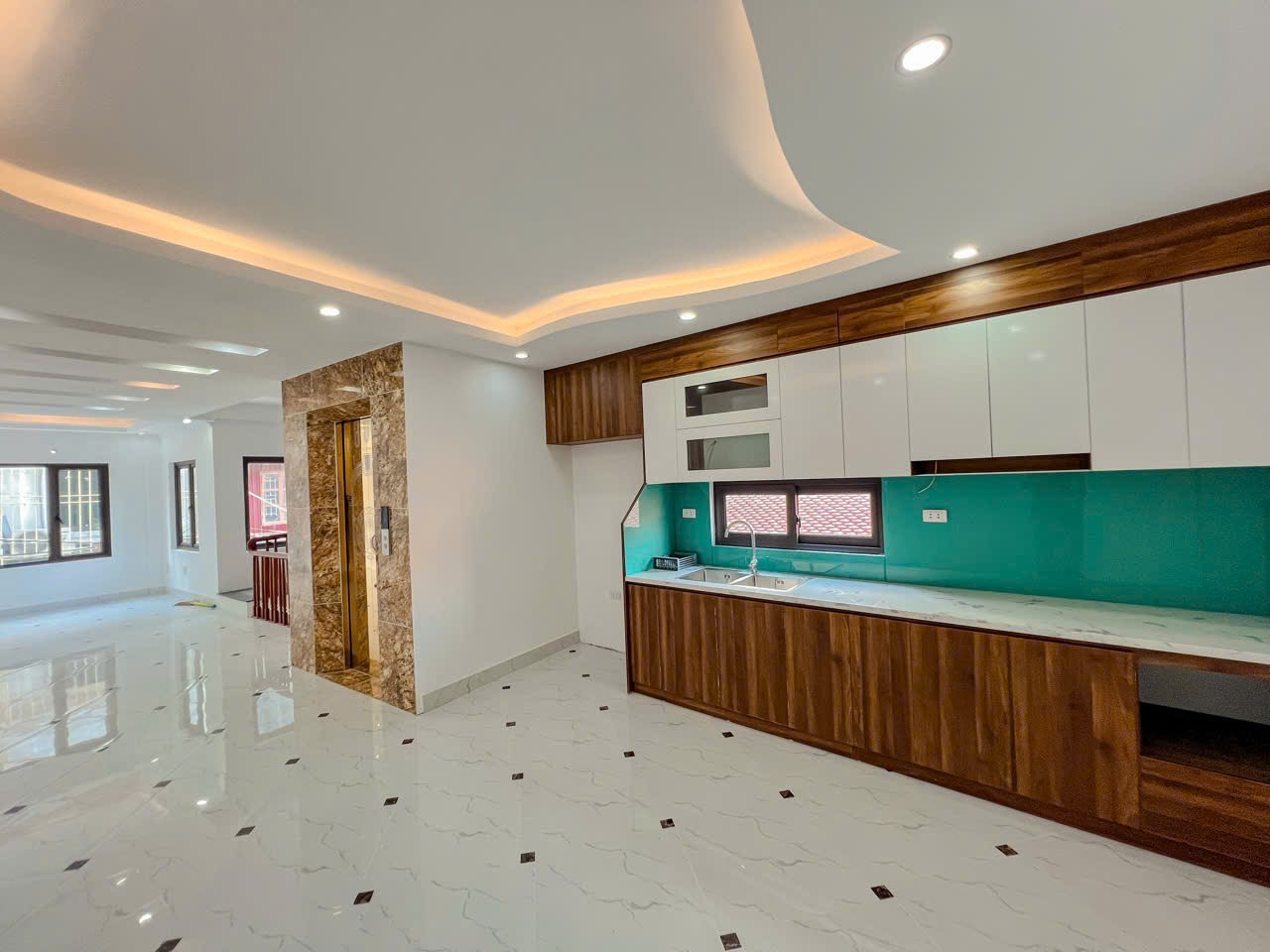 Bán nhà 50m2, 6 Tầng Thang Máy, Ngõ Ô tô Thông, Nhỉnh 12 tỷ KĐT Linh Đàm, Hoàng Mai, Hà Nội. - Ảnh chính